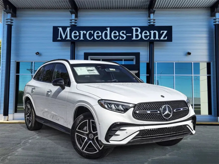 2025 Mercedes Benz GLC 300 4MATIC photo 1