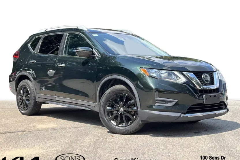 2020 Nissan Rogue SV photo 1