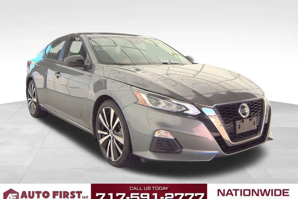2022 Nissan Altima 2.5 SR photo 1