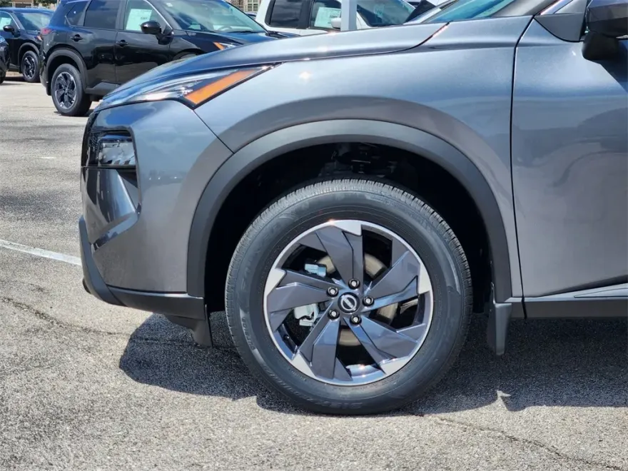 2025 Nissan Rogue SV photo 1