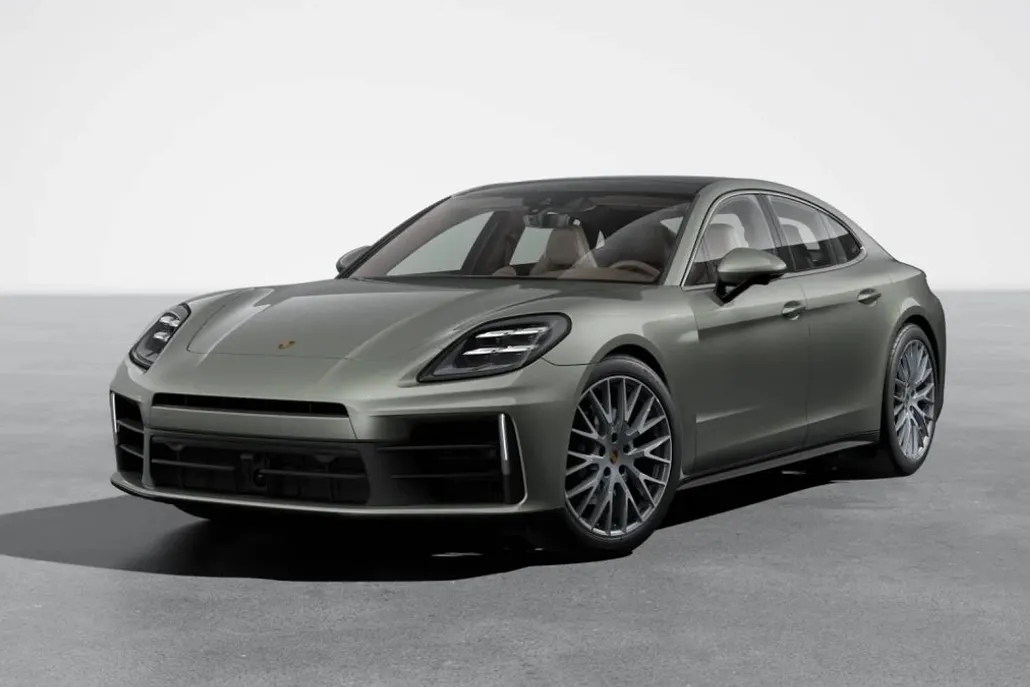 2025 Porsche Panamera 4 photo 1