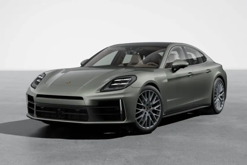 2025 Porsche Panamera 4 photo 1
