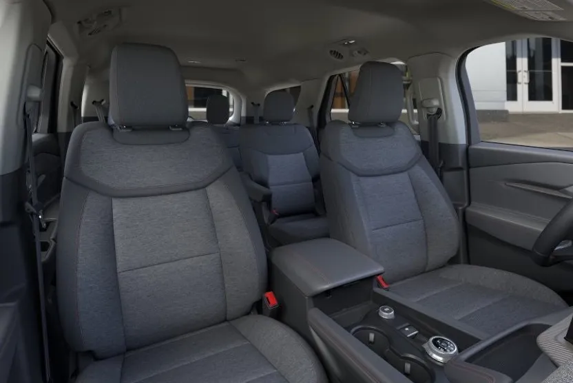 2025 Ford Explorer photo 1