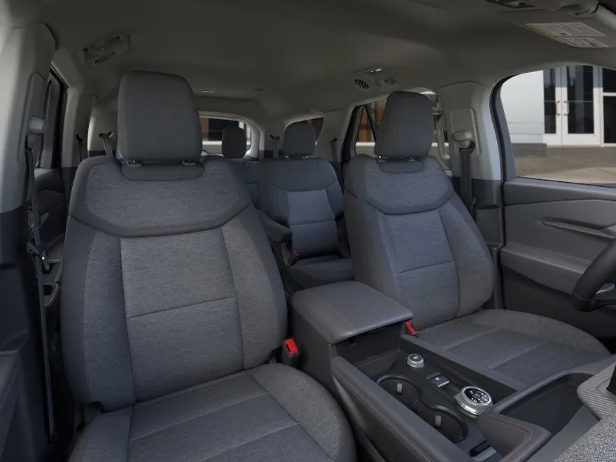 2025 Ford Explorer photo 1
