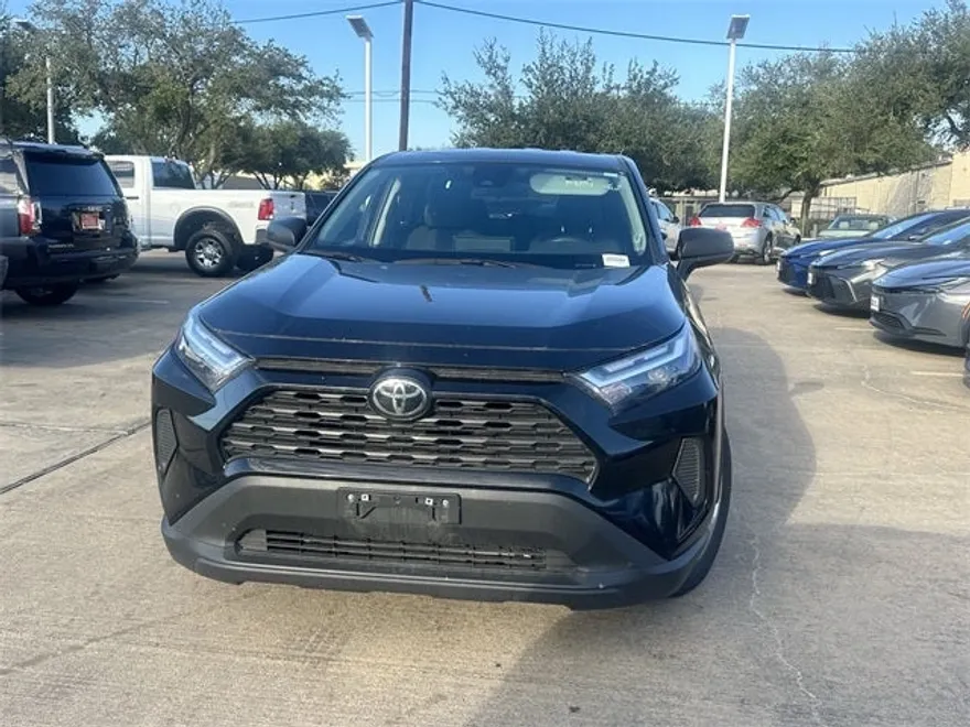 2024 Toyota RAV4 LE photo 1