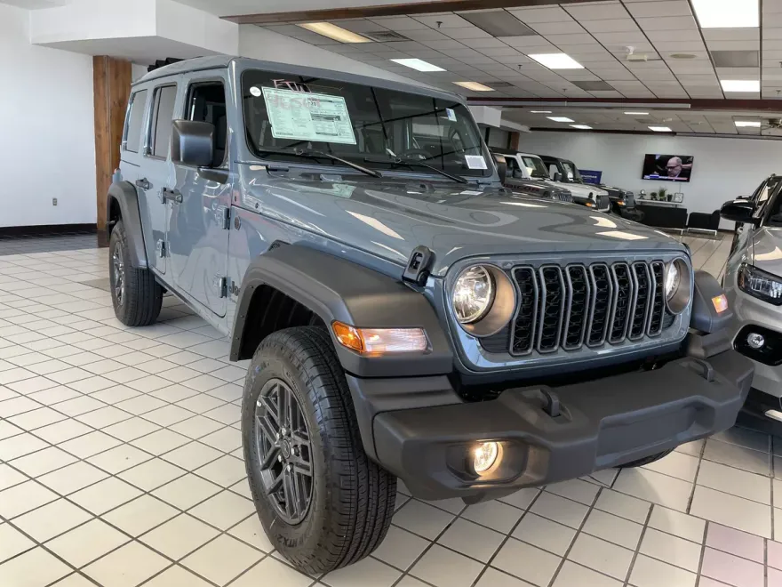 2025 Jeep Wrangler Sport S photo 1
