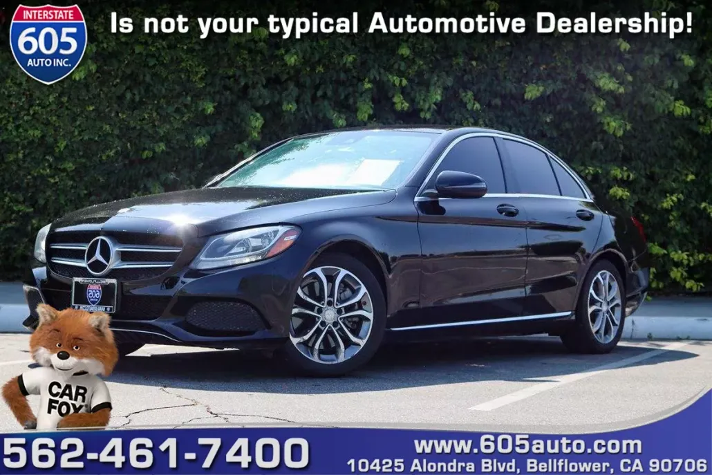 2016 Mercedes Benz C 300 Luxury photo 1