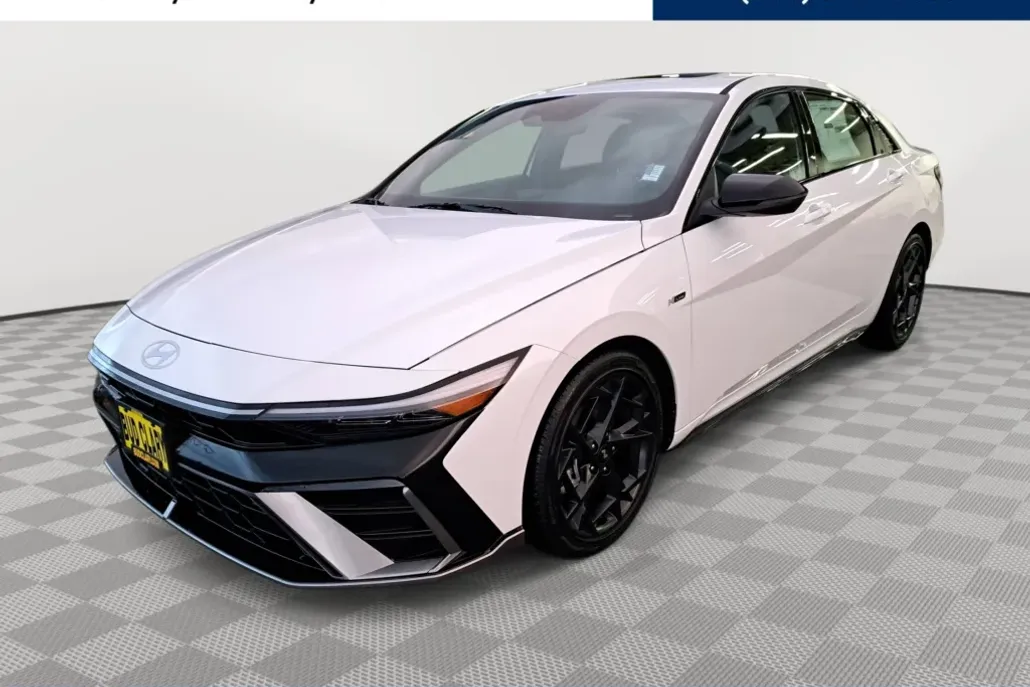 2025 Hyundai Elantra N Line photo 1