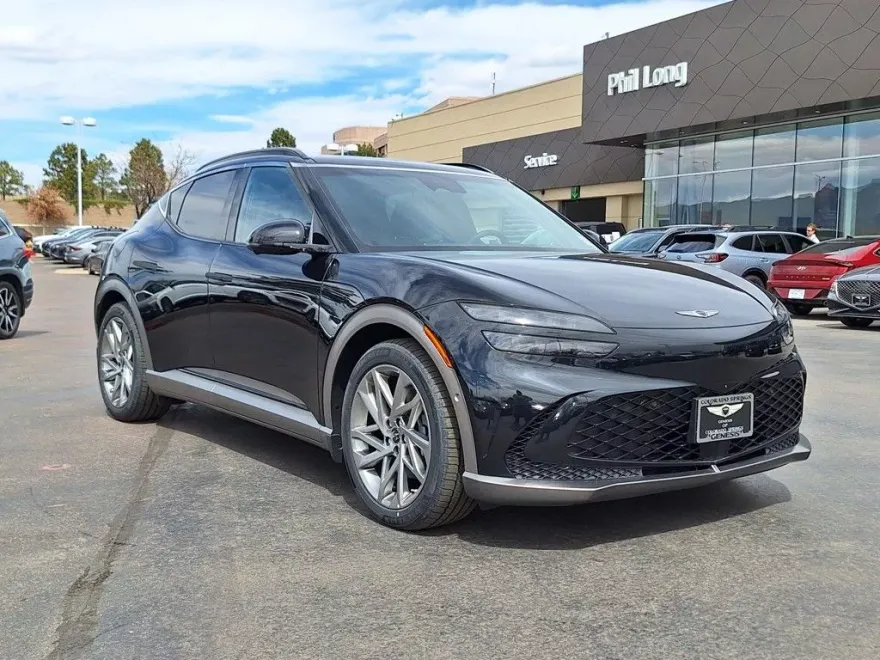 2024 Genesis GV60 Advanced photo 1