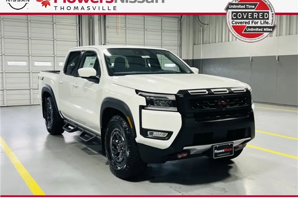 2025 Nissan Frontier PRO-4X photo 1