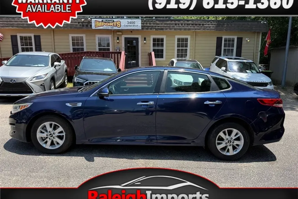 2017 Kia Optima LX photo 1