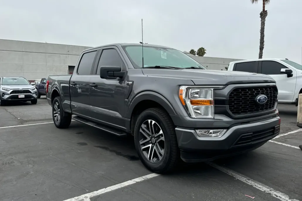 2022 Ford F-150 XL photo 1