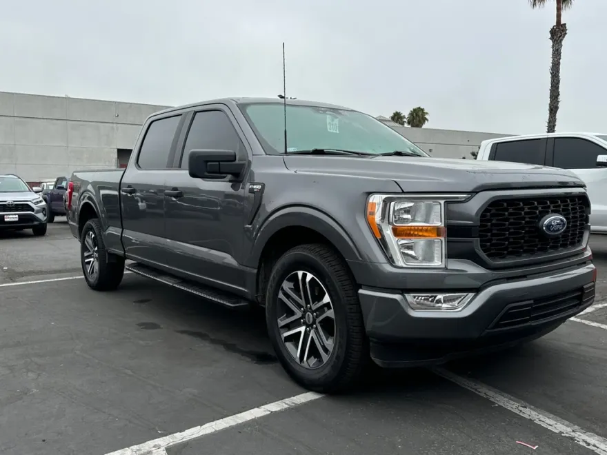 2022 Ford F-150 XL photo 1