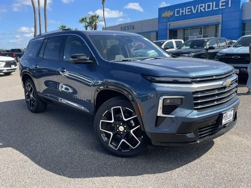2026 Chevrolet Traverse High Country photo 1