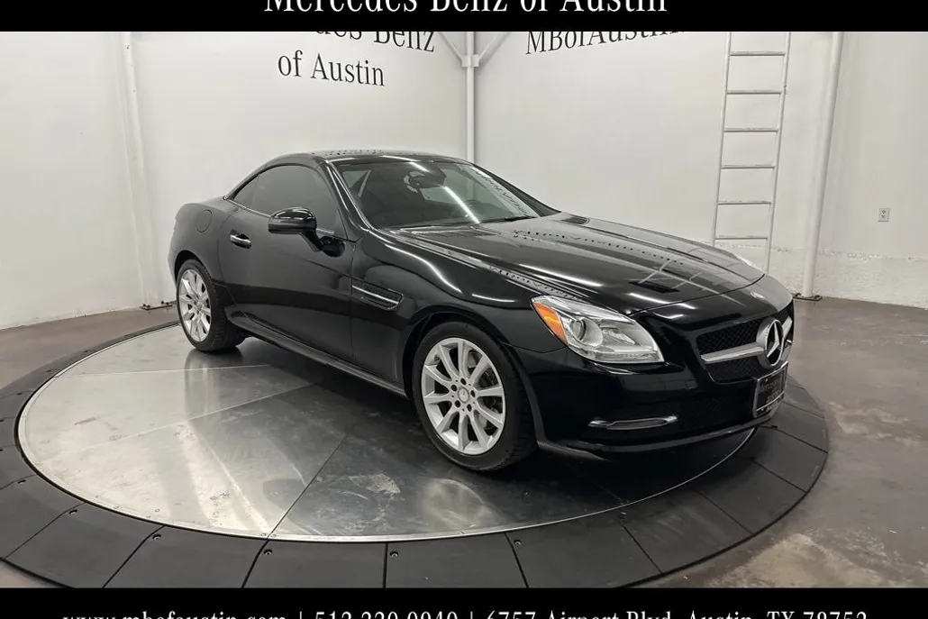 2016 Mercedes Benz SLK 300 photo 1