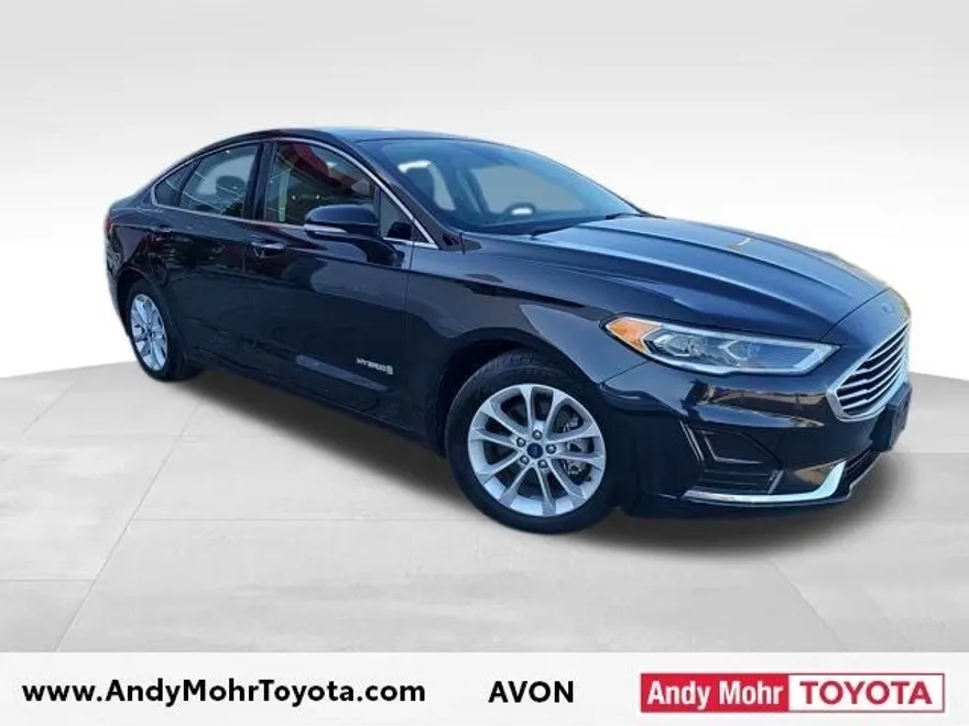 2019 Ford Fusion Hybrid SEL photo 1