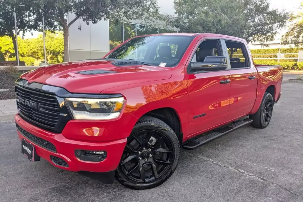 2024 Ram 1500 Laramie photo 1