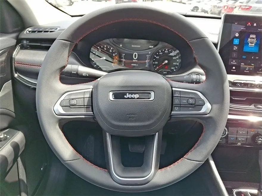 2022 Jeep Compass Trailhawk photo 8