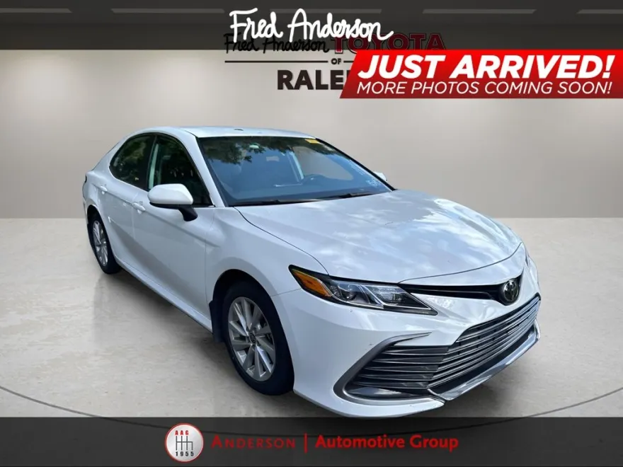 2024 Toyota Camry LE photo 1