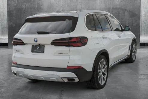 2025 Bmw X5 xDrive50e photo 2
