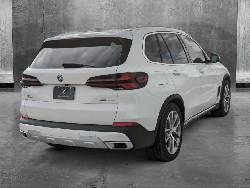 2025 Bmw X5 xDrive50e photo 2