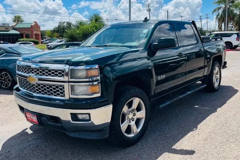 2015 Chevrolet Silverado 1500 LT photo 1