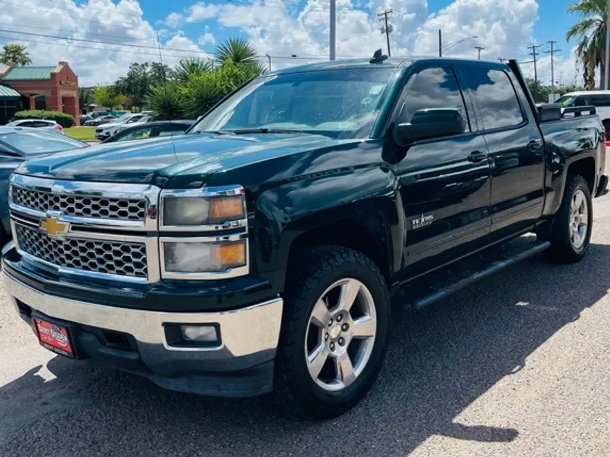 2015 Chevrolet Silverado 1500 LT photo 1