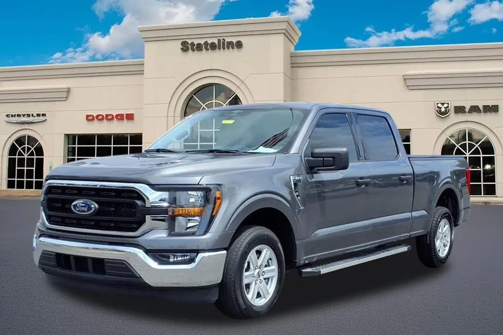 2023 Ford F-150 XLT photo 1