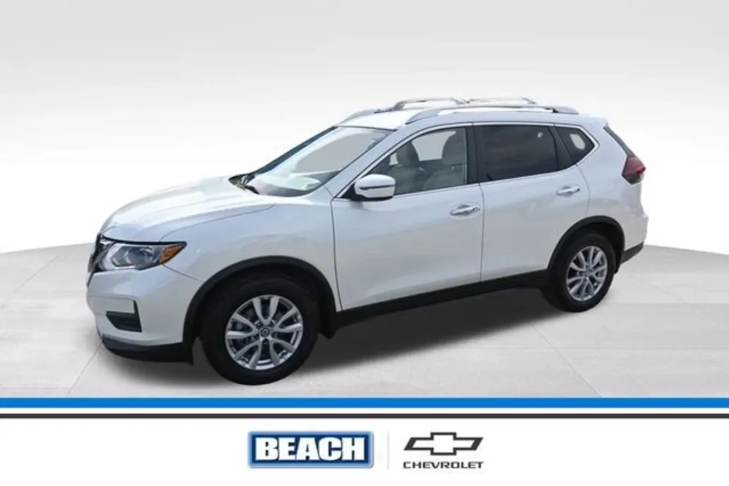 2019 Nissan Rogue SV photo 1