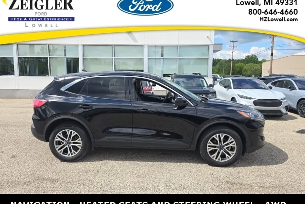 2022 Ford Escape SEL photo 1