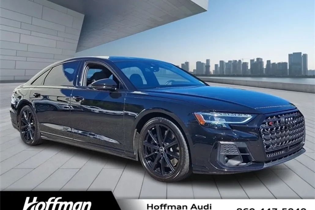 2023 Audi S8 4.0T photo 1