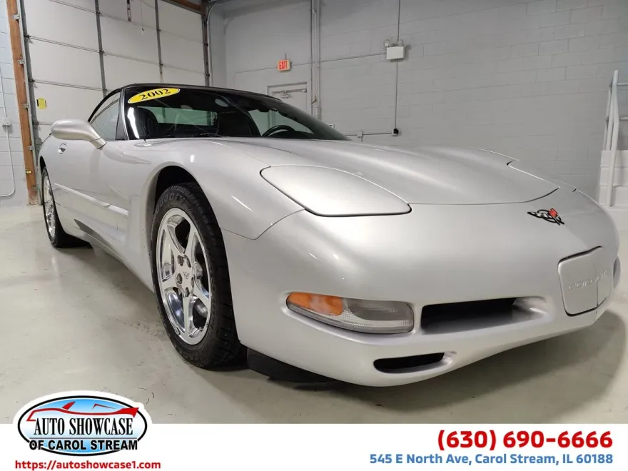2002 Chevrolet Corvette photo 1