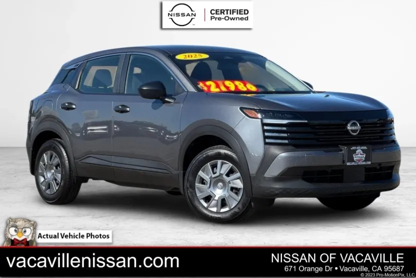2025 Nissan Kicks S photo 1