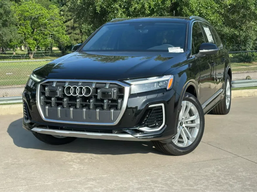 2025 Audi Q7 55 Premium photo 1
