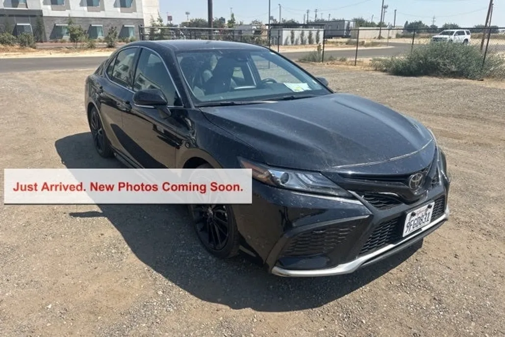 2023 Toyota Camry XSE photo 1