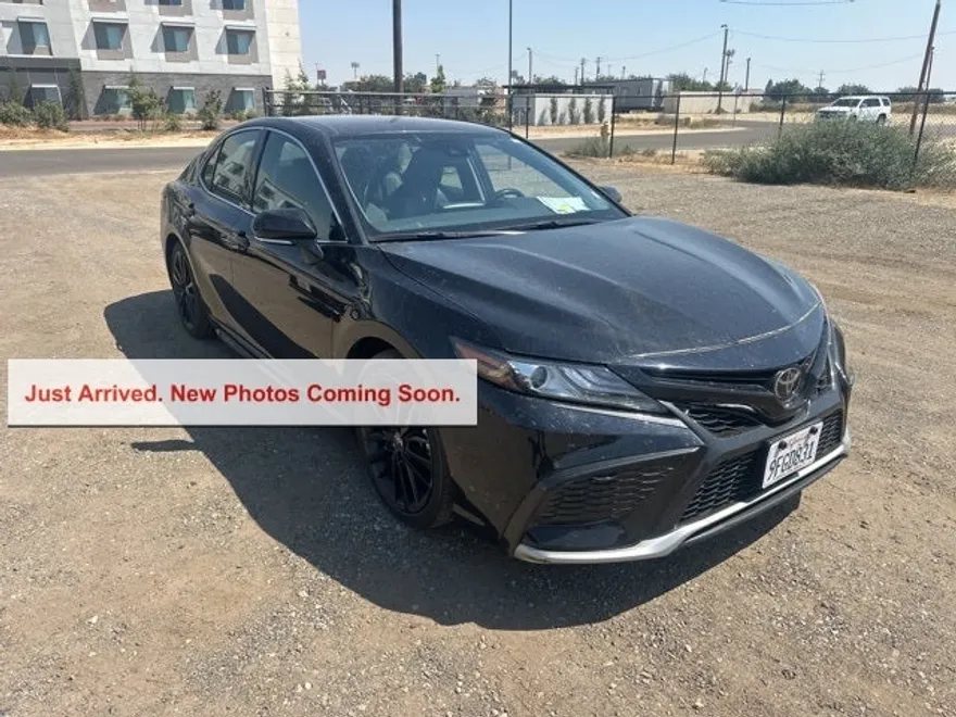 2023 Toyota Camry XSE photo 1