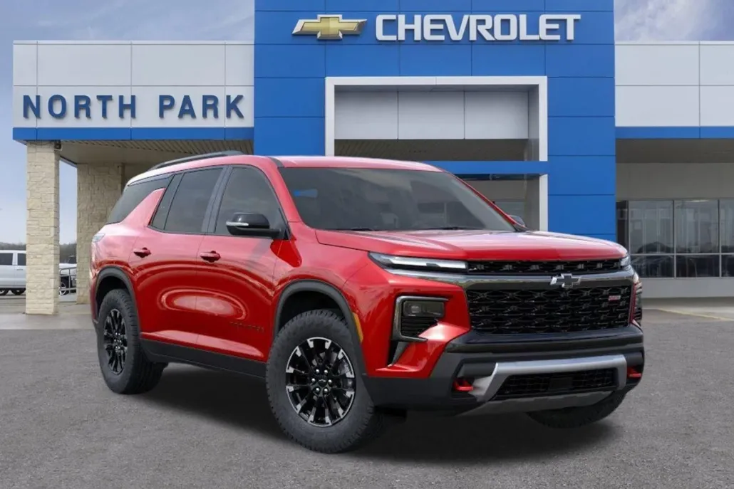 2026 Chevrolet Traverse Z71 photo 1