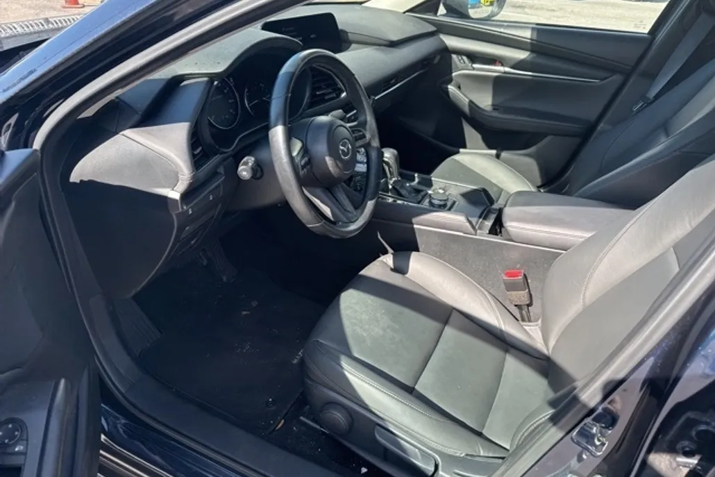 2023 Mazda Mazda3 2.5 Select photo 1