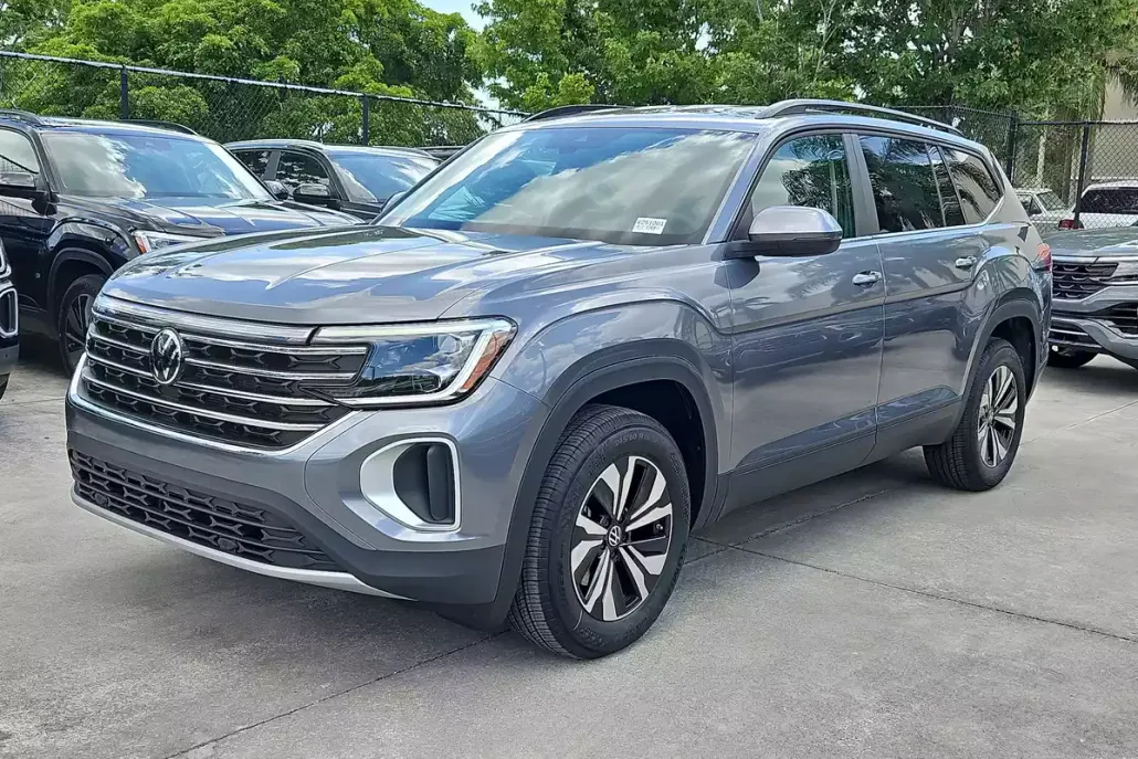 2025 Volkswagen Atlas SE Technology photo 1