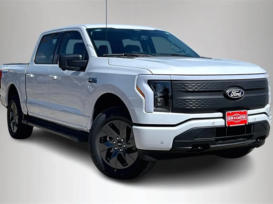 2025 Ford F-150 Lightning photo 1