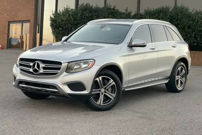 2016 Mercedes Benz GLC 300 photo 1
