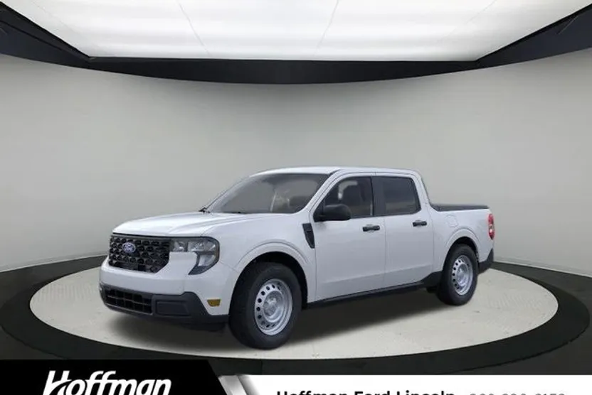 2025 Ford Maverick XL photo 1