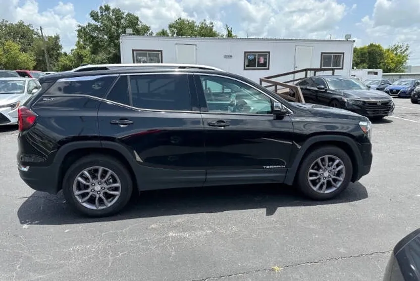 2023 Gmc Terrain SLT photo 1