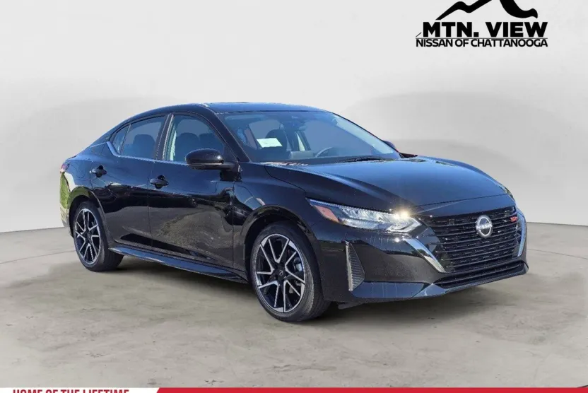 2025 Nissan Sentra SR photo 1