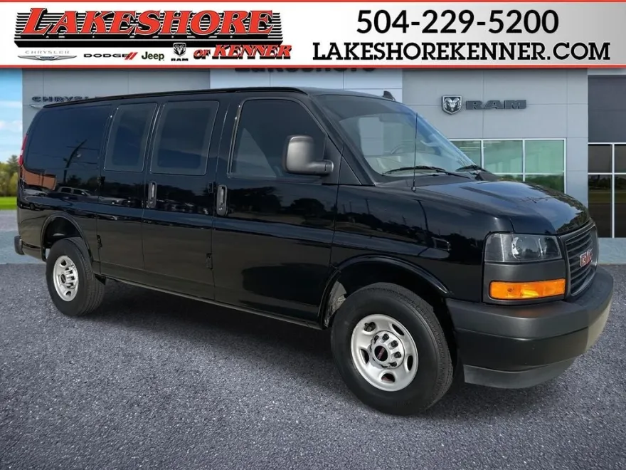 2023 Gmc Savana Cargo 2500 photo 1