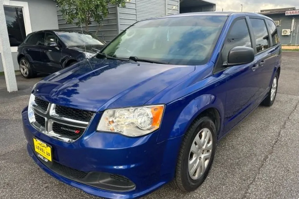 2019 Dodge Grand Caravan SE photo 1