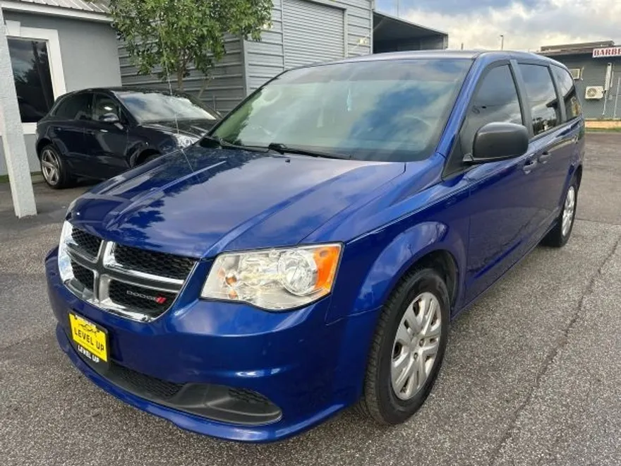 2019 Dodge Grand Caravan SE photo 1
