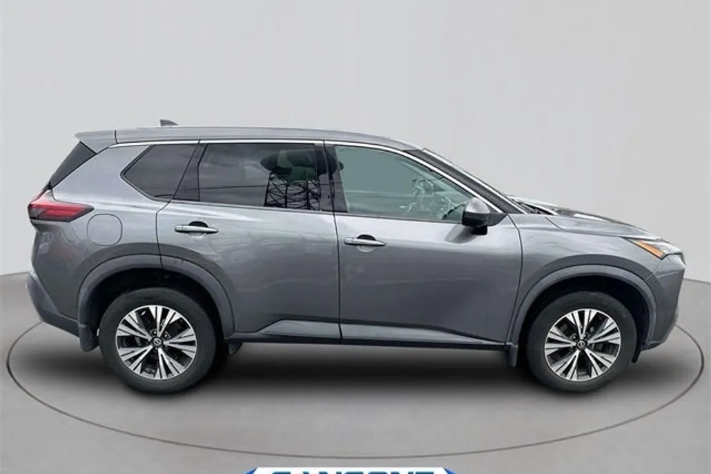 2021 Nissan Rogue SV photo 1
