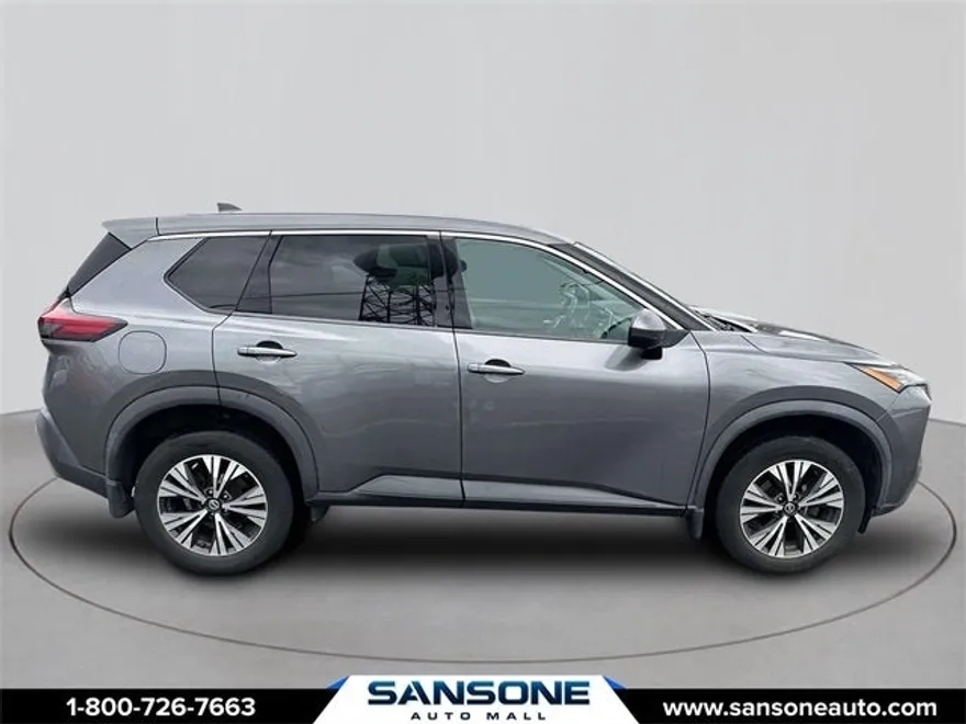 2021 Nissan Rogue SV photo 1