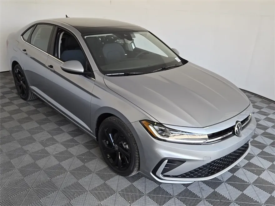 2025 Volkswagen Jetta 1.5T SE photo 1